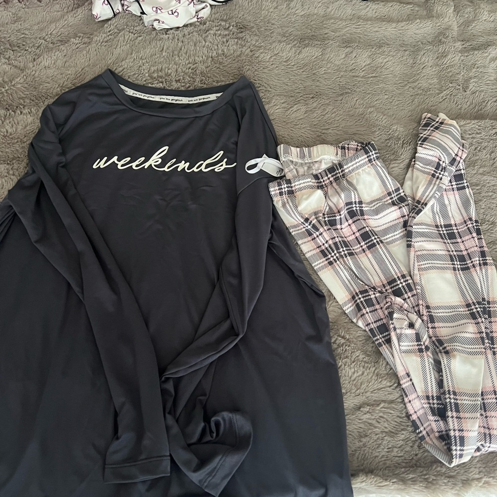 women’s pajama sets